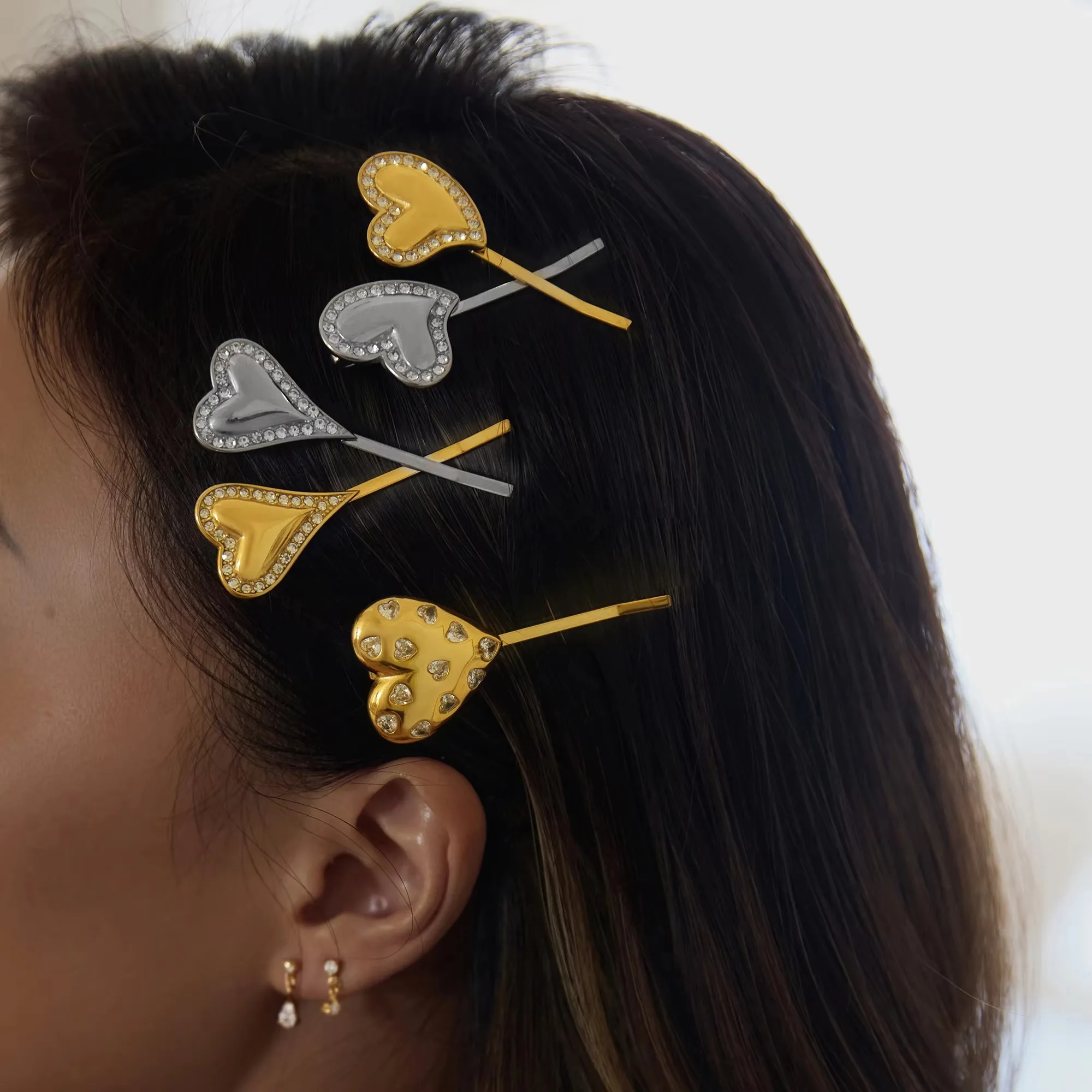 18-каратное позолоченное нержавеющее сталь, минималистичные заколки для волос в форме сердца с цирконием для женщин, аксессуары для волос, не тускнеющие ювелирные изделия, головные уборы
18-каратное позолоченное нержавеющее сталь, минималистичные заколки для волос в форме сердца с цирконием для женщин, аксессуары для волос, не тускнеющие ювелирные изделия, головные уборы