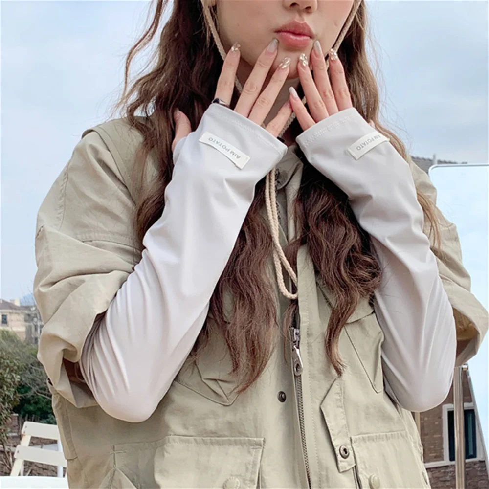 Summer Long Women's Anti-sunburn Sleeve Adjustable UV Protection Cool Muff Arm Warmers Outdoor Breathable Driving Arm Cover
Summer Long Women's Anti-sunburn Sleeve Adjustable UV Protection Cool Muff Arm Warmers Outdoor Breathable Driving Arm Cover