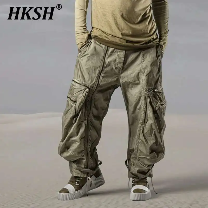 HKSH Spring Men Waste Land Safari Style Dirty Dyeing Aging Asymmetric Deconstruction Zipper Large Pocket Cargo Pants Punk HK4201
HKSH Spring Men Waste Land Safari Style Dirty Dyeing Aging Asymmetric Deconstruction Zipper Large Pocket Cargo Pants Punk HK4201