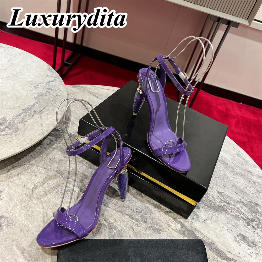 Top Quality Womens High Heels 0-12cm Luxury Fashion Ladies Sandals Designer Classic Red Heel Real Leather soled Mules Shoes 2330
Top Quality Womens High Heels 0-12cm Luxury Fashion Ladies Sandals Designer Classic Red Heel Real Leather soled Mules Shoes 2330