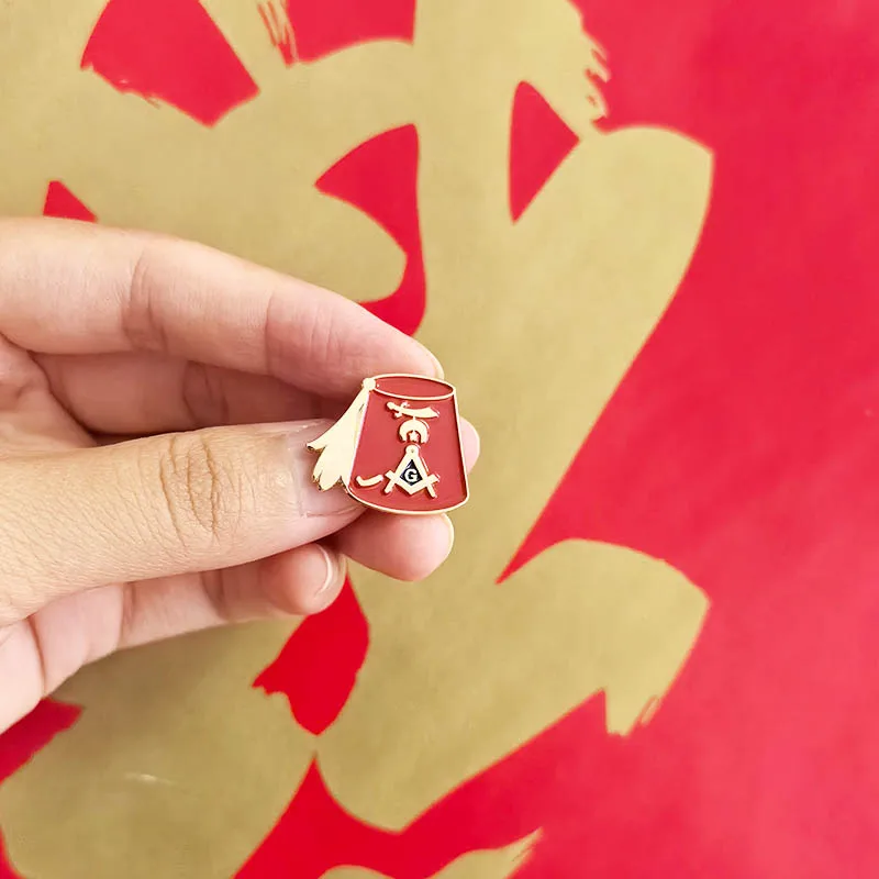 100pcs Soft Enamel Custom Lapel Pin Made Freemasonry Masonic Shriner Hat Metal Badge Free Masons Square Compass Pins and Brooch
100pcs Soft Enamel Custom Lapel Pin Made Freemasonry Masonic Shriner Hat Metal Badge Free Masons Square Compass Pins and Brooch