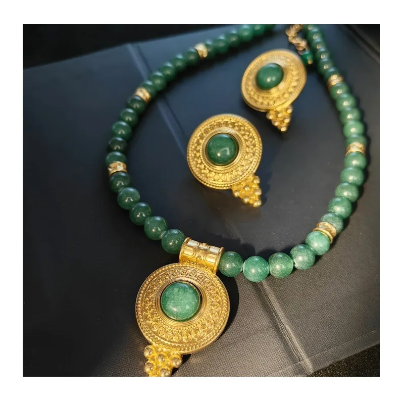 Retro Necklace Original Replica French Court Women's Pendant Natural Stone Plated Real Gold High Sense
Retro Necklace Original Replica French Court Women's Pendant Natural Stone Plated Real Gold High Sense