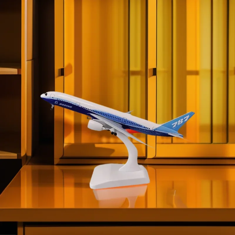 Литой под давлением сплав, масштаб 1/400, металлическая шкала, самолет, 20 см, B787, прототип авиакомпании, модель самолета, игрушечный самолет для мальчиков, сбор
Литой под давлением сплав, масштаб 1/400, металлическая шкала, самолет, 20 см, B787, прототип авиакомпании, модель самолета, игрушечный самолет для мальчиков, сбор