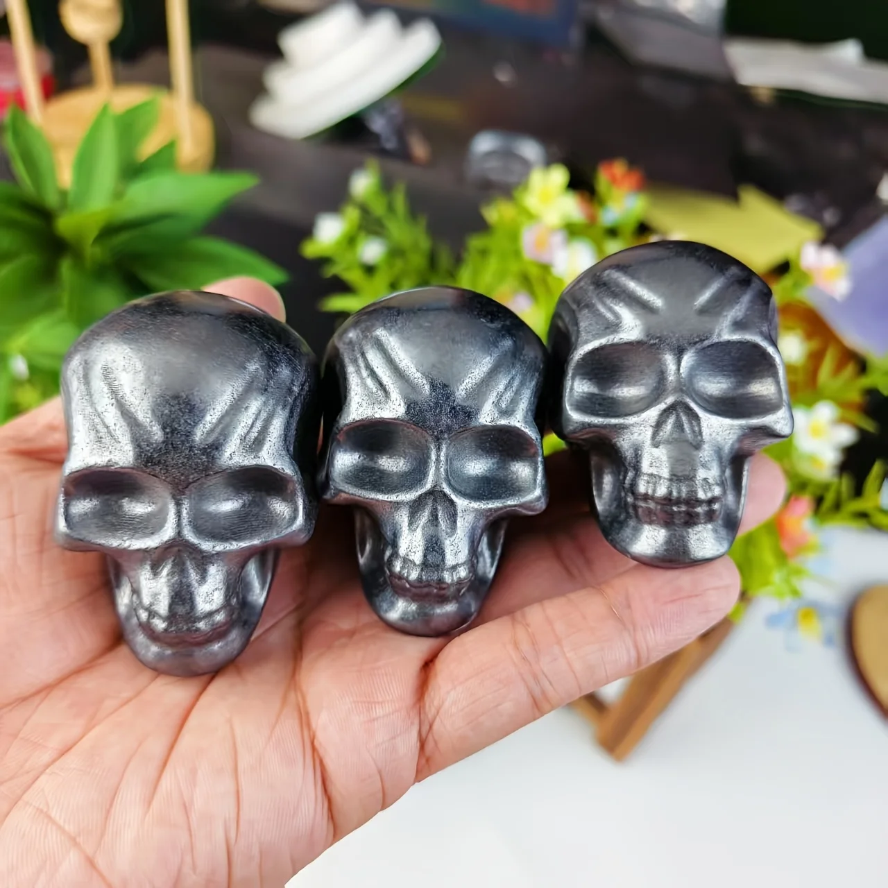 Natural Shungite Skull Carving, Hand Polished Crystal Mineral, Healing Energy Stone Home Decor Art Figurine Ornament Gift
Natural Shungite Skull Carving, Hand Polished Crystal Mineral, Healing Energy Stone Home Decor Art Figurine Ornament Gift
