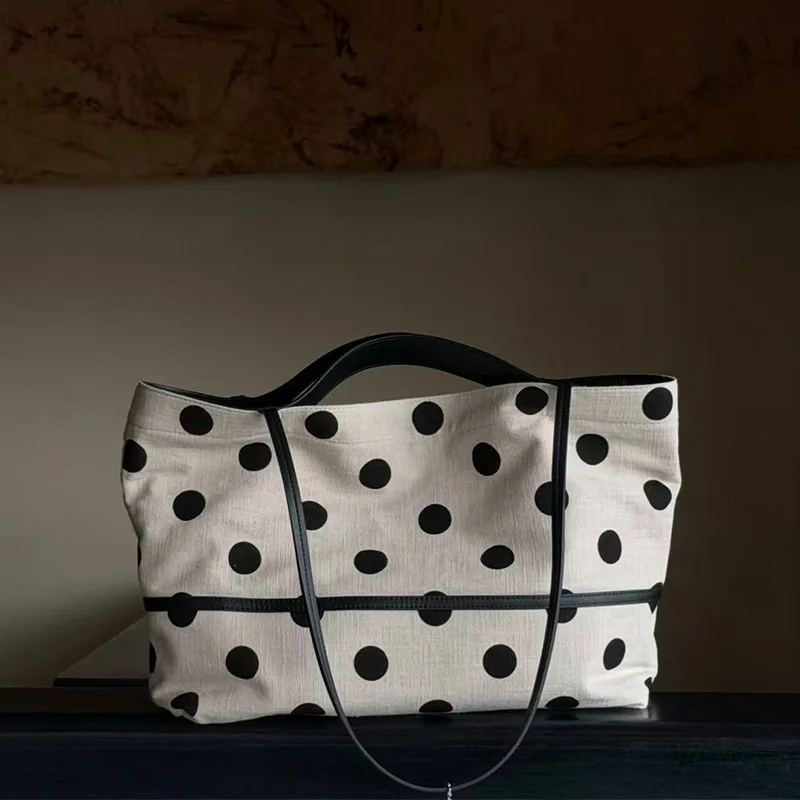 FIRMRANCH 2026 Spring/Summer New Large Capacity Linen Commuter Shoulder Tote Bag Polka Dot Design Handbag Lightweight Pouch
FIRMRANCH 2026 Spring/Summer New Large Capacity Linen Commuter Shoulder Tote Bag Polka Dot Design Handbag Lightweight Pouch