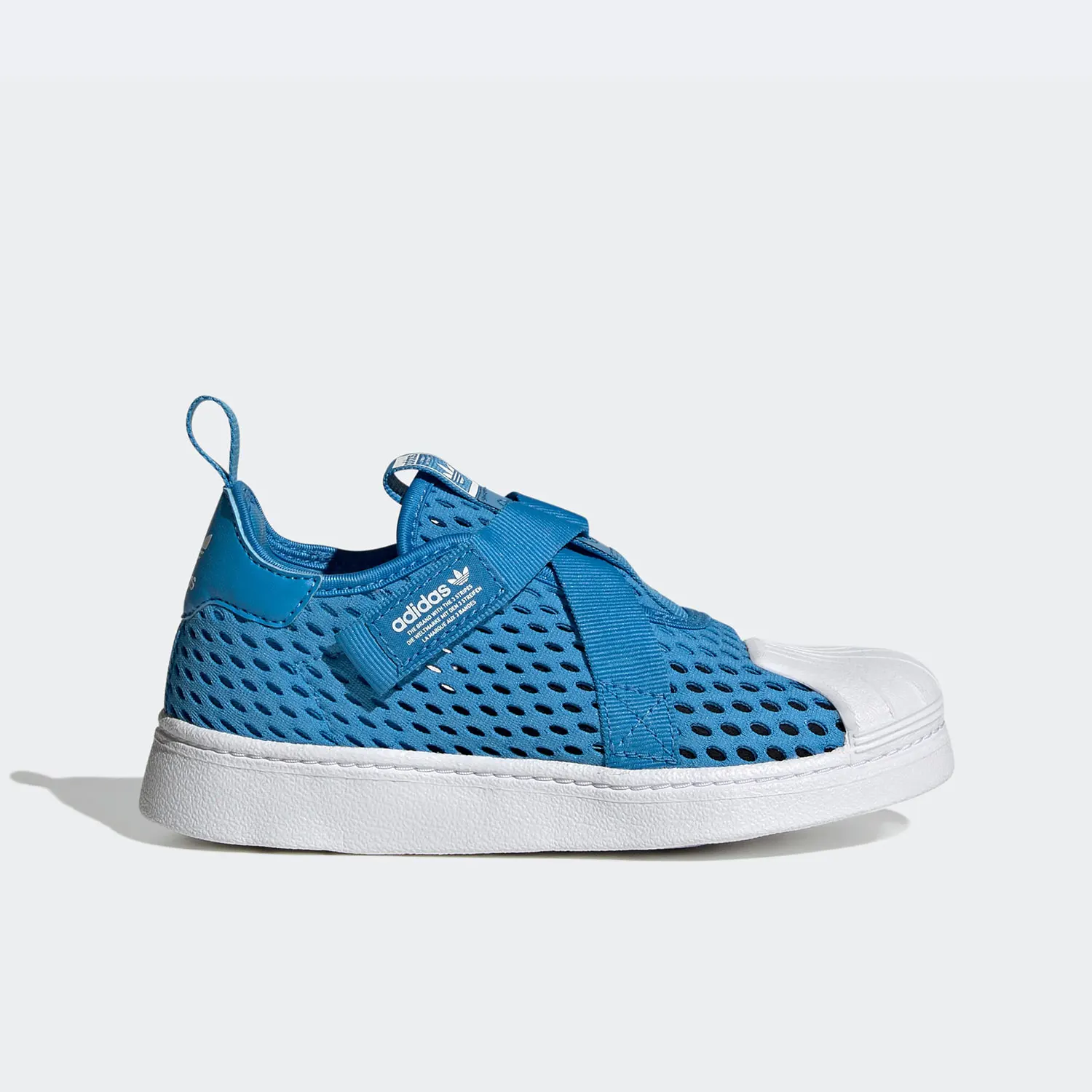 Adidas Authentic New Three Leaves Velcro Kids Sports Shoes HQ4054
Adidas Authentic New Three Leaves Velcro Kids Sports Shoes HQ4054