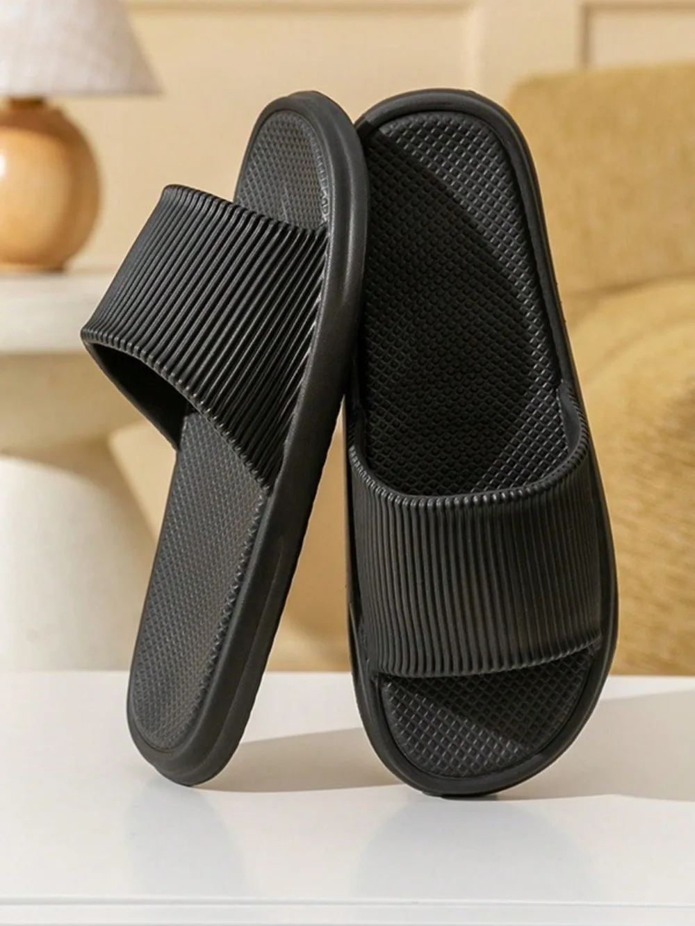 Unisex Quiet EVA Indoor Slippers foSummer Non-Slip Quick-Drying Odor-Resistant Soft Textured Soles Multiple Colors Home Bathroom
Unisex Quiet EVA Indoor Slippers foSummer Non-Slip Quick-Drying Odor-Resistant Soft Textured Soles Multiple Colors Home Bathroom