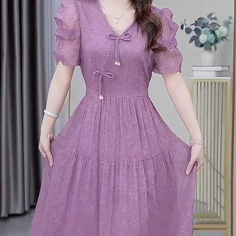 Elegant Women's V Neck Puff Sleeve Midi Dress With Ruffles Sweet Style A Line Loose Fit Spring Autumn Fashion Dress
Elegant Women's V Neck Puff Sleeve Midi Dress With Ruffles Sweet Style A Line Loose Fit Spring Autumn Fashion Dress