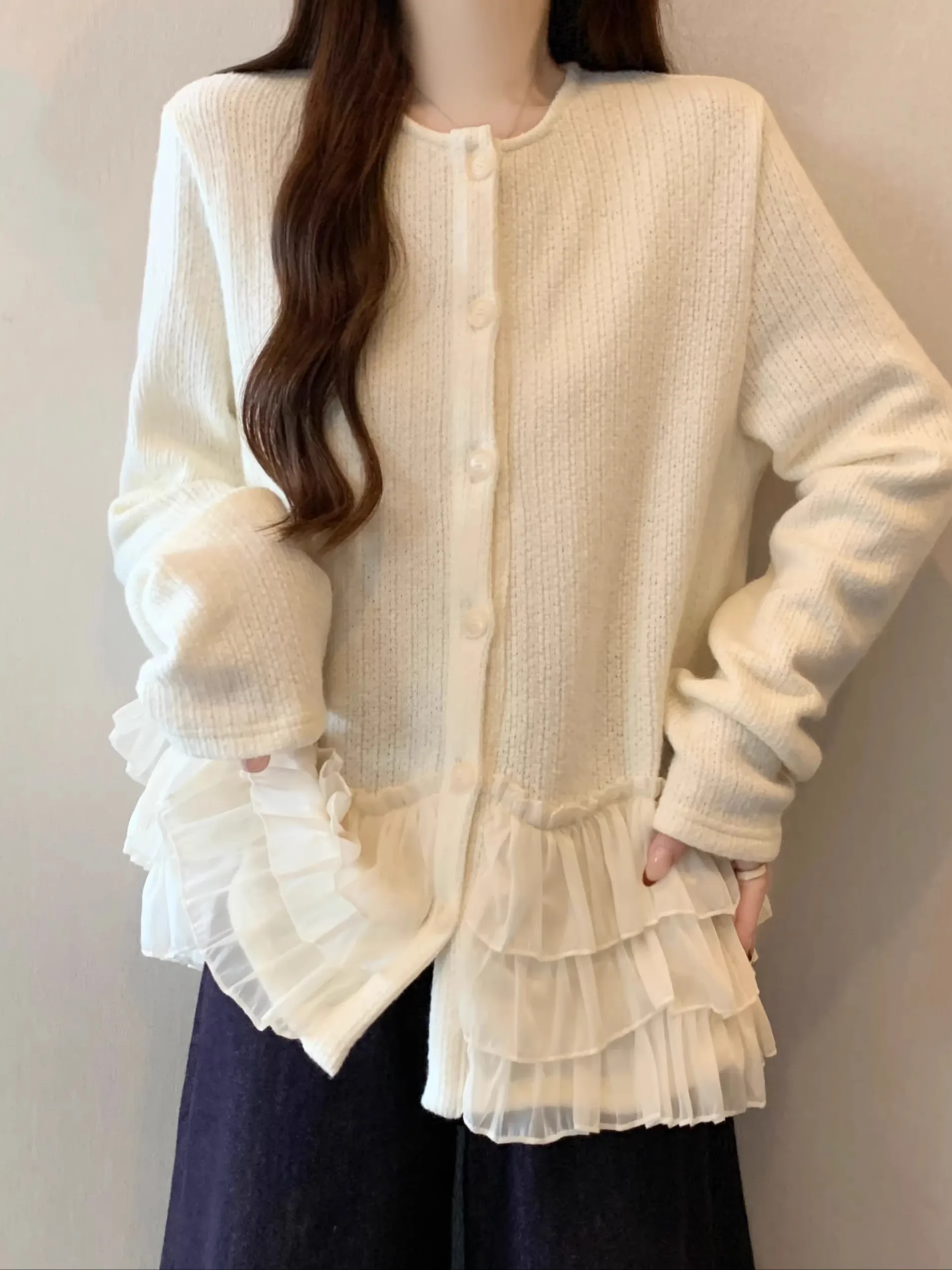 Large Size Women's Knitted Sweater Shoulder Length Hem Korean Style Commute Fashion Unique Beautiful Top for Early Spring
Large Size Women's Knitted Sweater Shoulder Length Hem Korean Style Commute Fashion Unique Beautiful Top for Early Spring