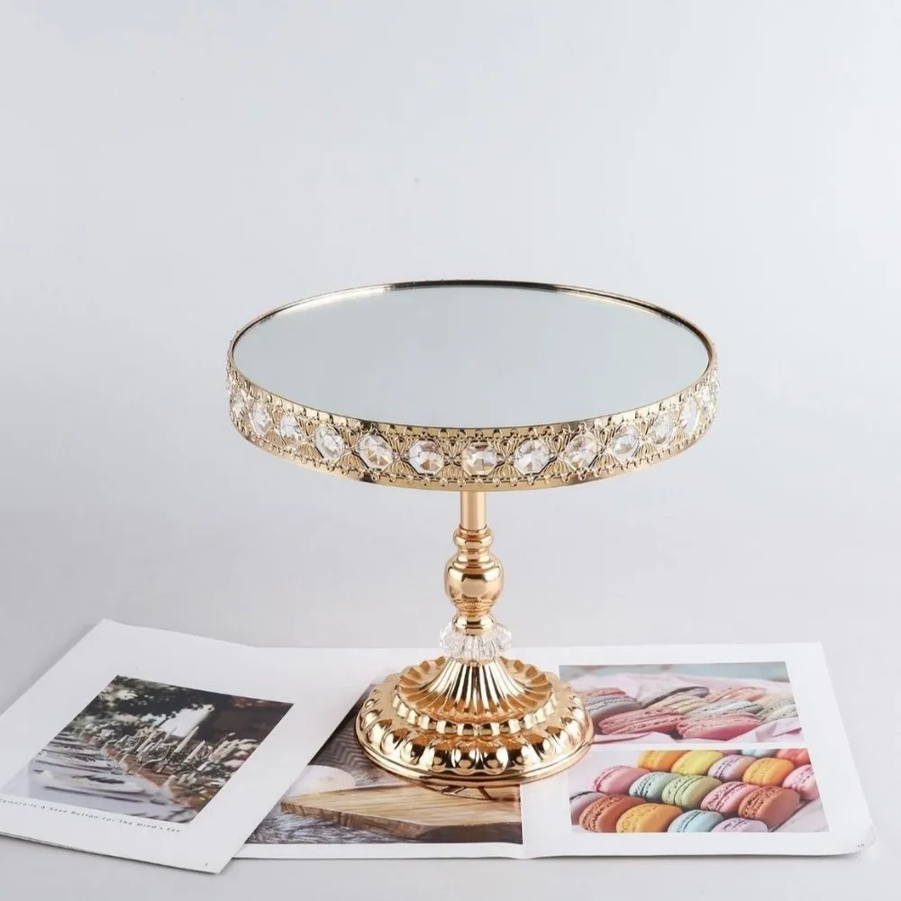 Creative Gold Cake Stands Reusable Stable Base Dessert Display Rack High Feet European Style Display Stand Dessert Shop
Creative Gold Cake Stands Reusable Stable Base Dessert Display Rack High Feet European Style Display Stand Dessert Shop