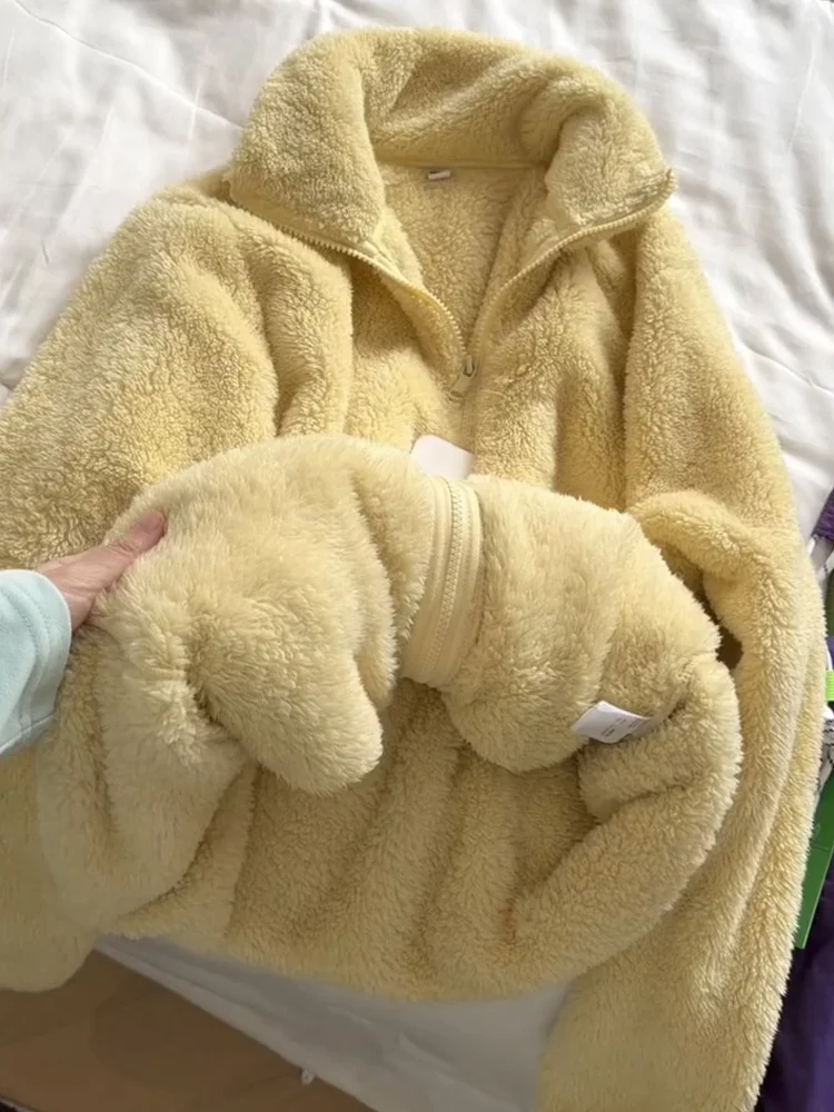 Двустороннее бархатное пальто из ягненка Jaet ex Fce на подкладке, теплое морозостойкое внутреннее хлопковое пальто для пар, зимнее пальто-стойка
Двустороннее бархатное пальто из ягненка Jaet ex Fce на подкладке, теплое морозостойкое внутреннее хлопковое пальто для пар, зимнее пальто-стойка