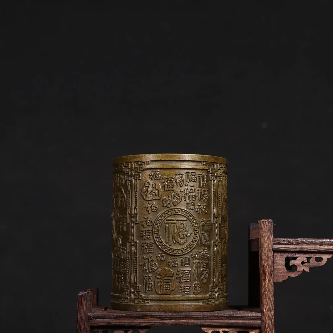 Antique copper exquisite relief Baifu pen holder brush pot desk desktop office decoration stationery supplies
Antique copper exquisite relief Baifu pen holder brush pot desk desktop office decoration stationery supplies