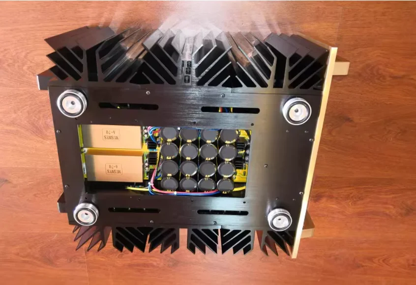 Reference Accuphase A-70 pure A-class output, 100W/* 2W stereo gold sealed high-power tube HIFI amplifier
Reference Accuphase A-70 pure A-class output, 100W/* 2W stereo gold sealed high-power tube HIFI amplifier