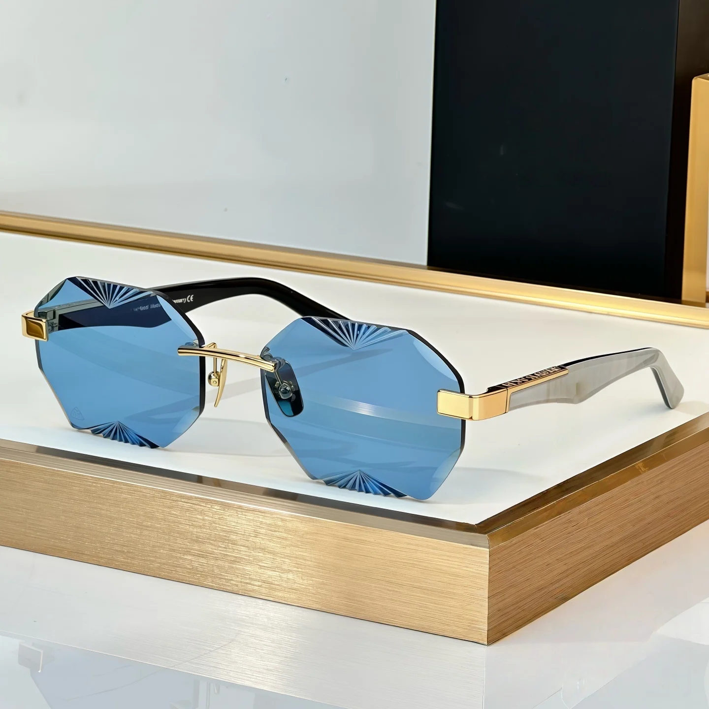 THE GRAM Size 57-19 Top Quality Sunglasses for Men and Women Classic Punk Luxury Acetate Titanium Designer Sunglasses Frames
THE GRAM Size 57-19 Top Quality Sunglasses for Men and Women Classic Punk Luxury Acetate Titanium Designer Sunglasses Frames