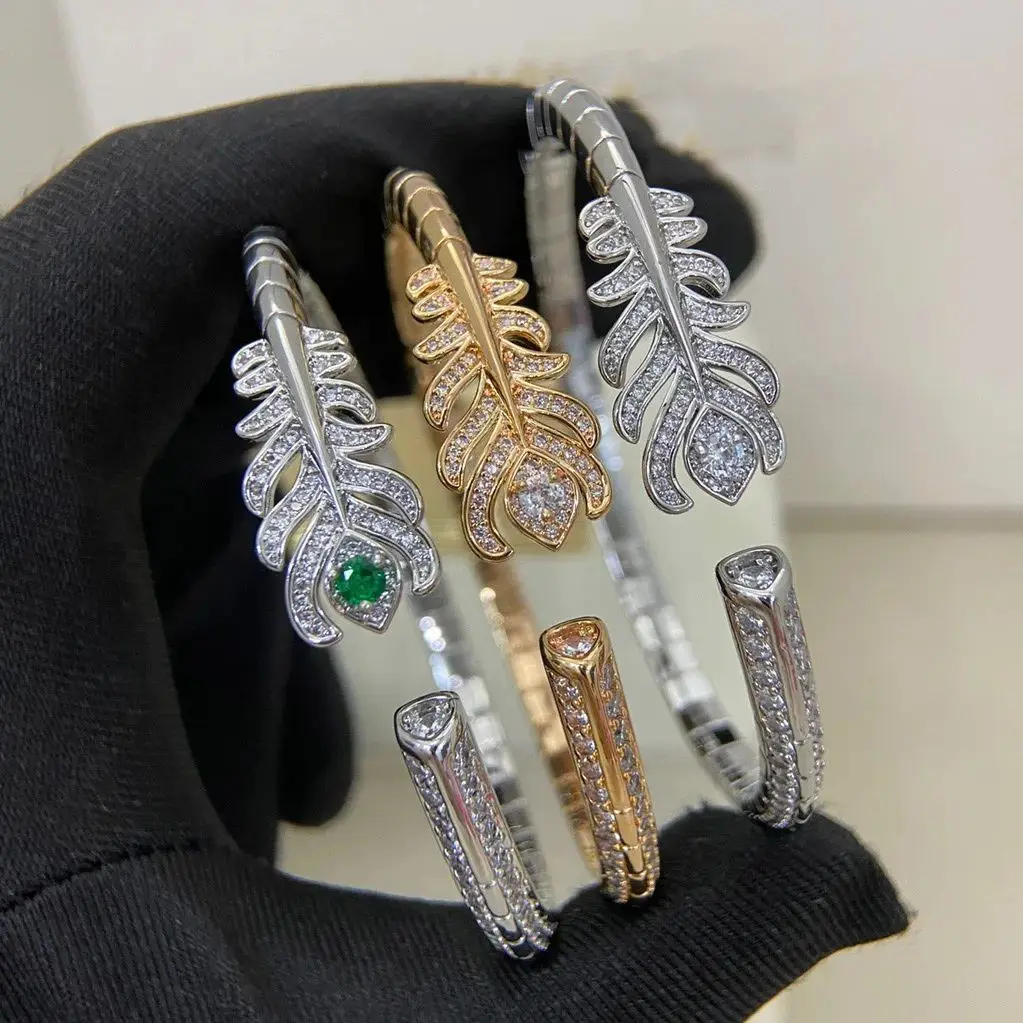 French Luxury Silver Material Feather Women's Open Bracelet, High-quality Bright Cut Moissanite Shiny Charming Party Gift
French Luxury Silver Material Feather Women's Open Bracelet, High-quality Bright Cut Moissanite Shiny Charming Party Gift