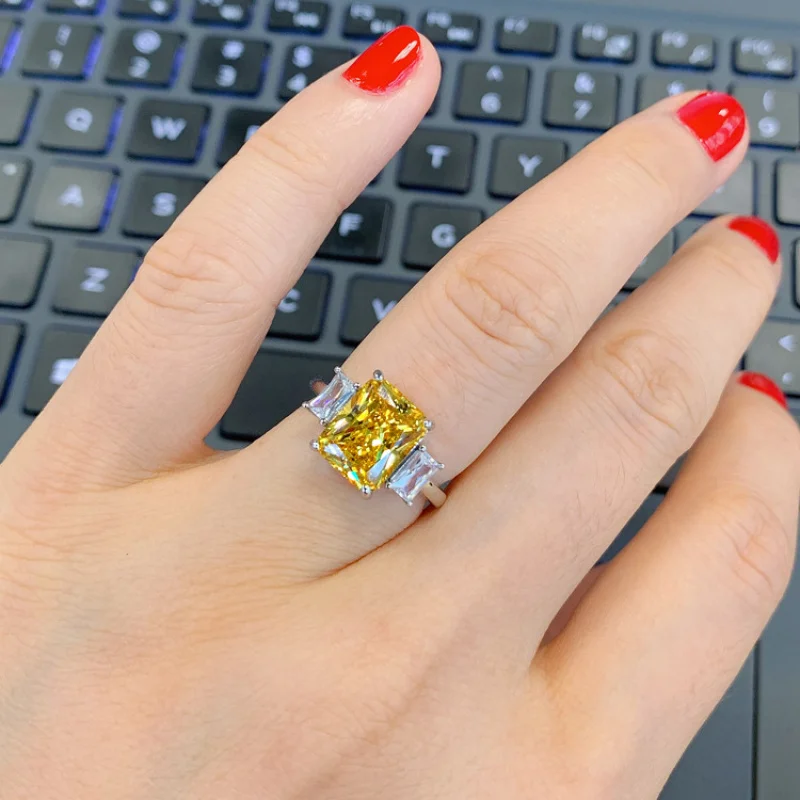 Jewelry European and American Colorful Gemstone Fashion Trend Yellow Diamond Vintage Women's Ring Simple Personality Jewelry
Jewelry European and American Colorful Gemstone Fashion Trend Yellow Diamond Vintage Women's Ring Simple Personality Jewelry