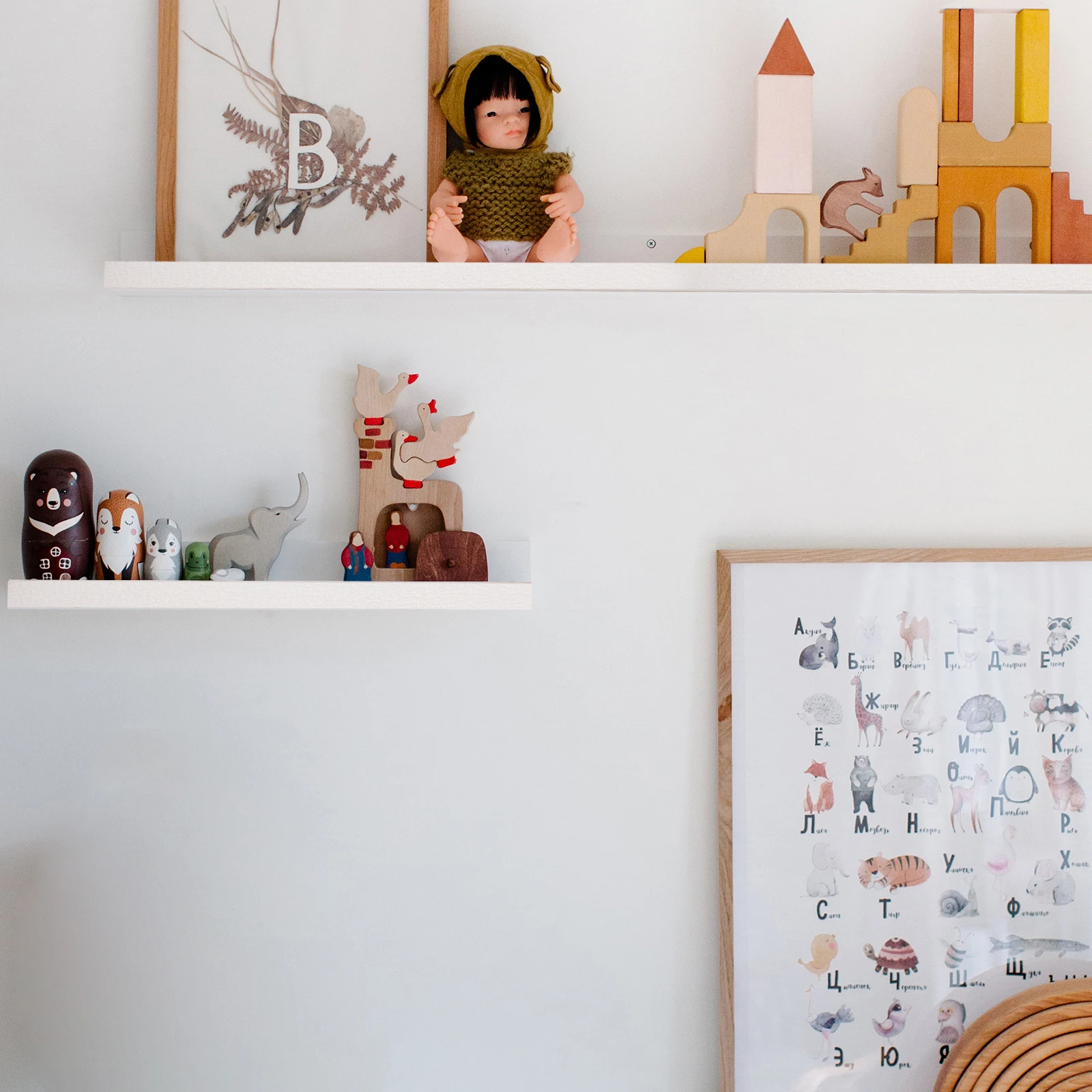 1 Roll Adhesive Cabinet Edging Band PVC Flexible Veneer Edging Tape for Furniture Restoration Desk Cabinet Repairs Pre-Glued
1 Roll Adhesive Cabinet Edging Band PVC Flexible Veneer Edging Tape for Furniture Restoration Desk Cabinet Repairs Pre-Glued