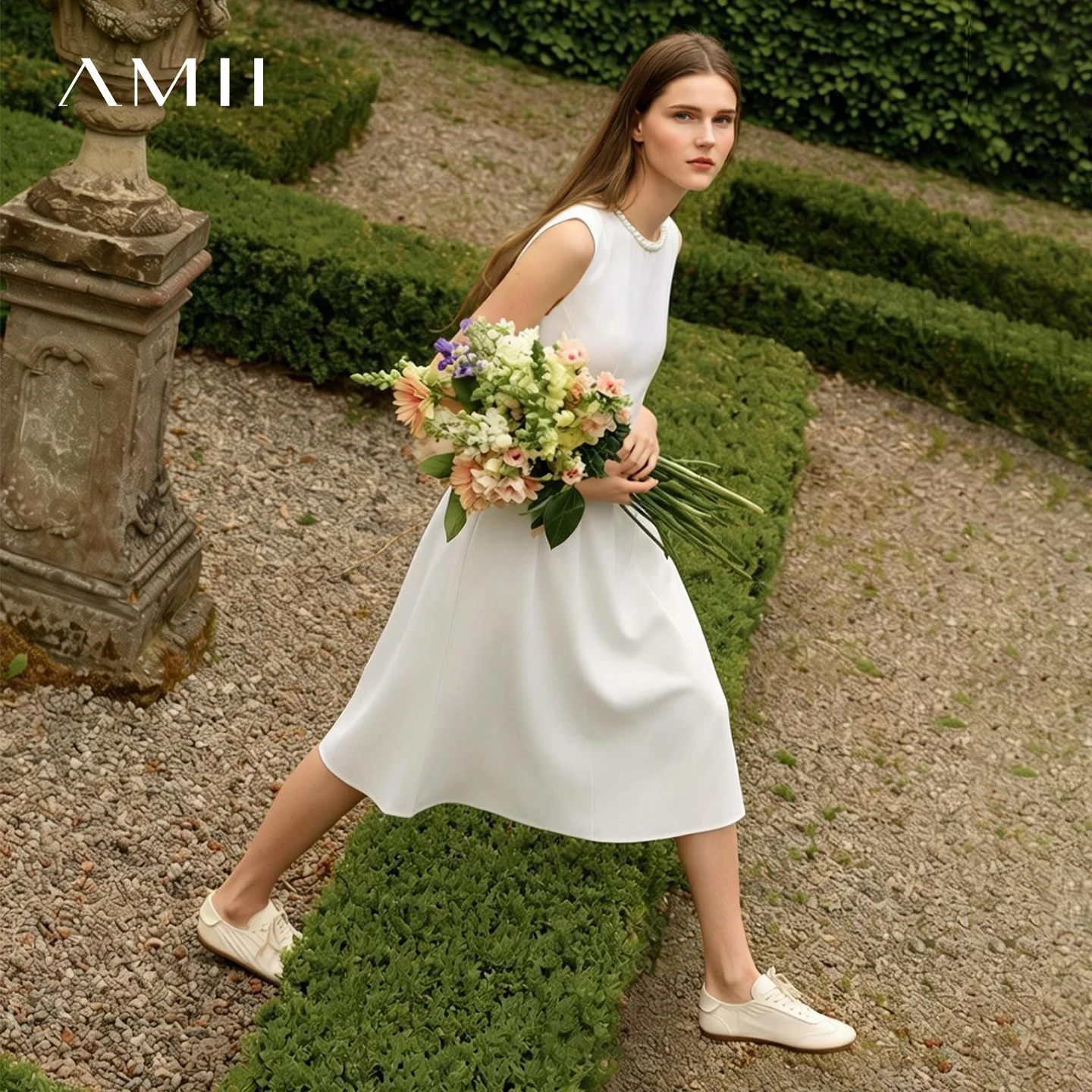 Amii Sleeveless Dress Woman 2026 Summer New O-Neck Ribbon Trim Elegant Office Fitted Waist Midi Women's Casual Dresses 12622157
Amii Sleeveless Dress Woman 2026 Summer New O-Neck Ribbon Trim Elegant Office Fitted Waist Midi Women's Casual Dresses 12622157