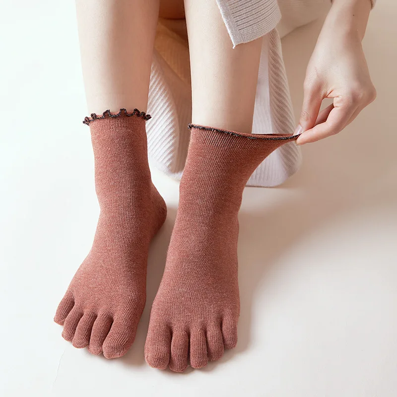 1 Pair of Five Finger Socks Women's Cotton Toe Split Finger Socks Calf Round Neck Sports Socks Mid Tube Yoga Pilates
1 Pair of Five Finger Socks Women's Cotton Toe Split Finger Socks Calf Round Neck Sports Socks Mid Tube Yoga Pilates