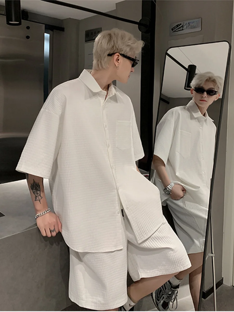 Повседневный белый комплект для мужчин: модные летние брюки и футболка из полиэстера для подростков, тренд 2024 года, комплект для отдыха
Повседневный белый комплект для мужчин: модные летние брюки и футболка из полиэстера для подростков, тренд 2024 года, комплект для отдыха