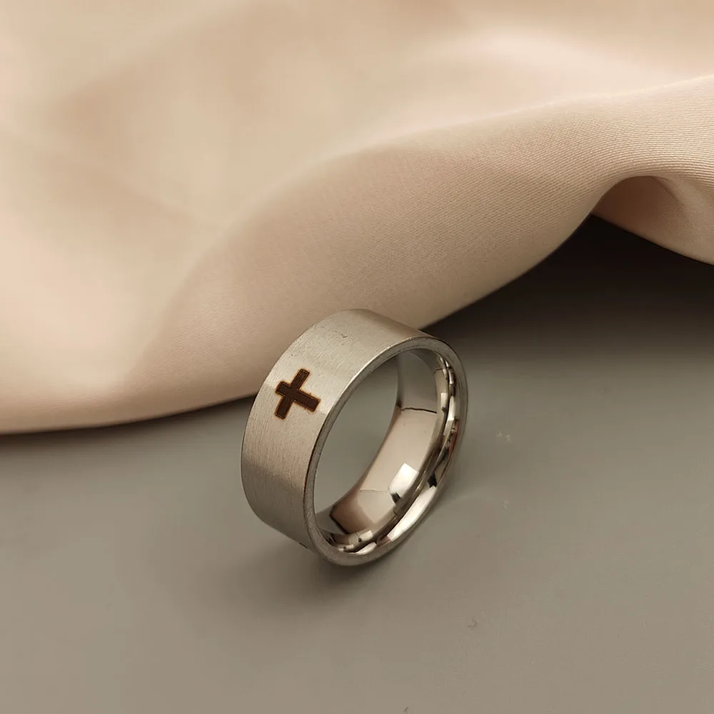 Original design - Cross pattern stainless steel finger ring, high quality waterproof jewelry, free delivery
Original design - Cross pattern stainless steel finger ring, high quality waterproof jewelry, free delivery