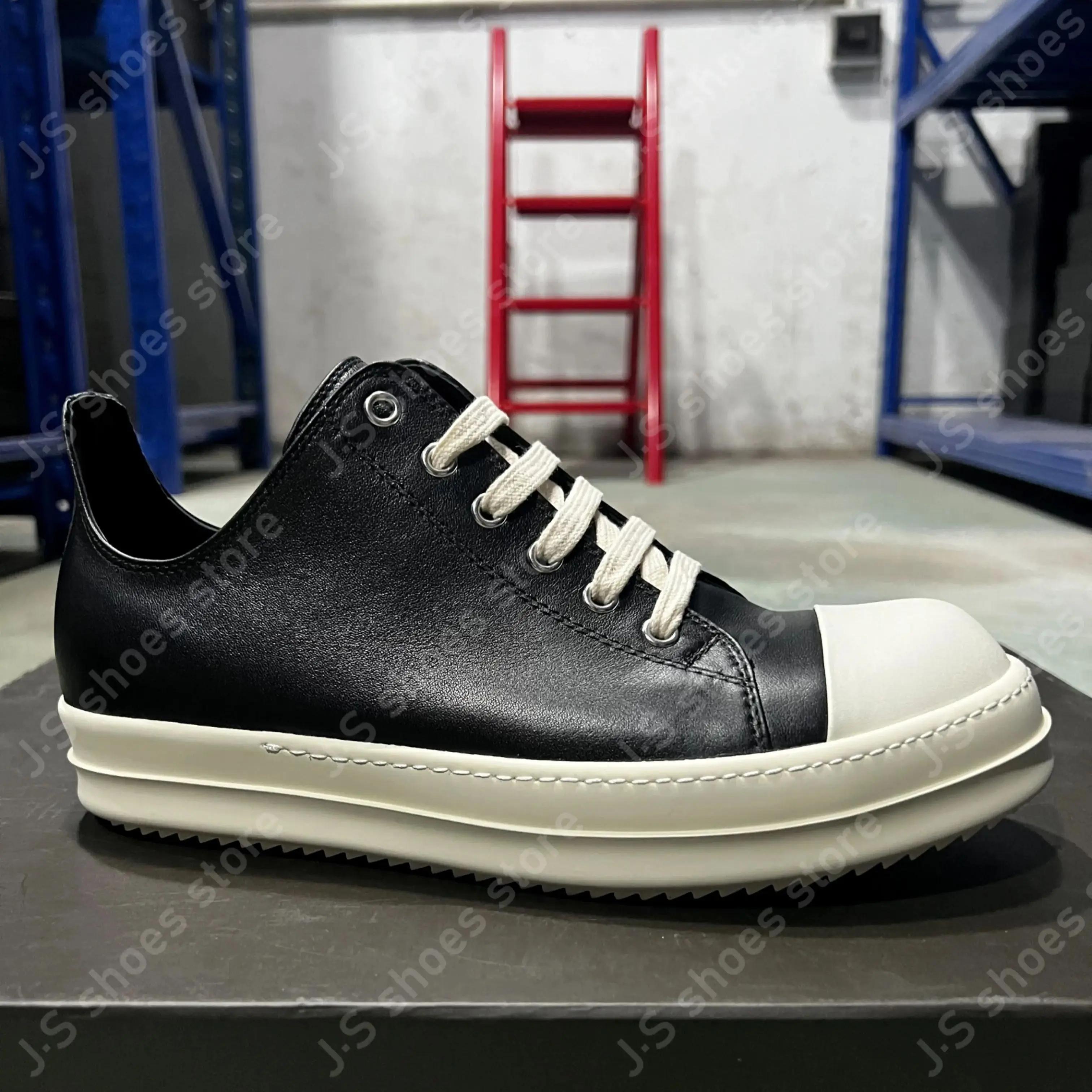 Ricks Geobasket Classic Men Shoe Black Leather Low Top Shoes Women Casual Sneaker Owens Luxury Lace Up Flat Sneakers
Ricks Geobasket Classic Men Shoe Black Leather Low Top Shoes Women Casual Sneaker Owens Luxury Lace Up Flat Sneakers