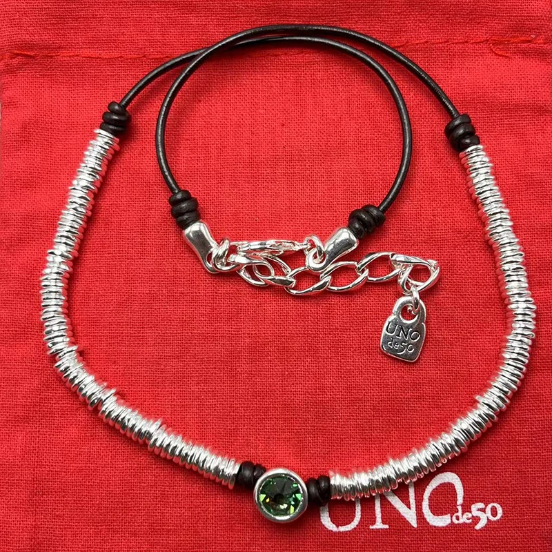 2023 UNOde50 New European and American Bestselling Fashion High Quality Green Gem Necklace Women's Romantic Jewelry Gift Bag
2023 UNOde50 New European and American Bestselling Fashion High Quality Green Gem Necklace Women's Romantic Jewelry Gift Bag