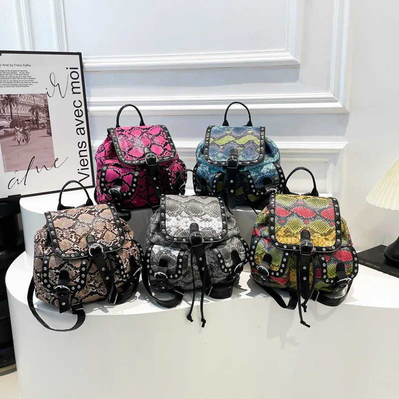 Casual Travel Women Backpacks Snake Pattern Shoulder Bags Sac A Dos Fashion Ladies Pu Leather Bagpack Mochilas School Bags y2k
Casual Travel Women Backpacks Snake Pattern Shoulder Bags Sac A Dos Fashion Ladies Pu Leather Bagpack Mochilas School Bags y2k