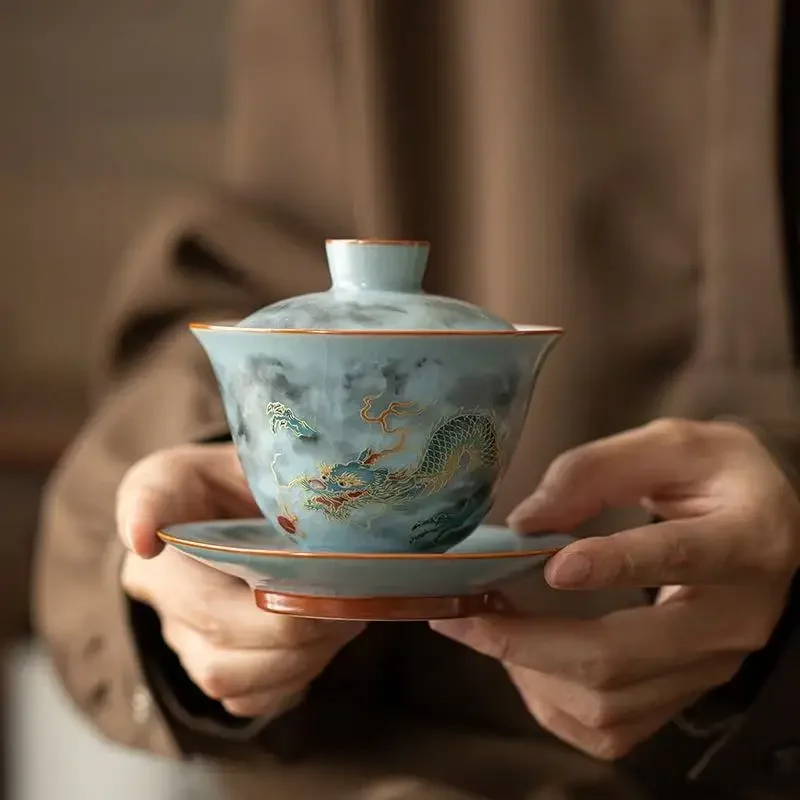 1Pc Ru Kiln Xianglong Xianrui Sancai Cover Bowl Household Ceramic Tea Bowl Opening Can Nourish Tea Bowl Gift Box Tea Ceremony
1Pc Ru Kiln Xianglong Xianrui Sancai Cover Bowl Household Ceramic Tea Bowl Opening Can Nourish Tea Bowl Gift Box Tea Ceremony