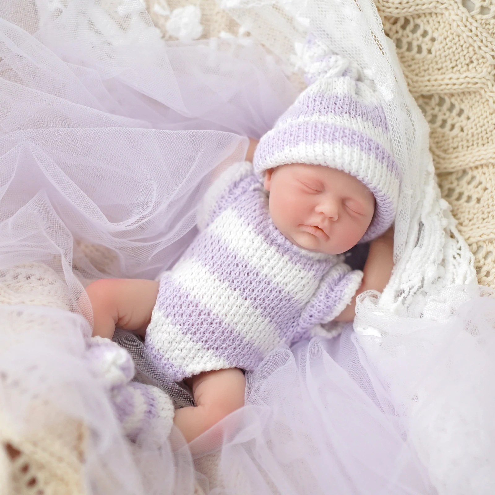 7 Inch Lifelike Soft Silicone Reborn Doll Full Body Mini Baby Doll for Halloween Christmas Gift
7 Inch Lifelike Soft Silicone Reborn Doll Full Body Mini Baby Doll for Halloween Christmas Gift