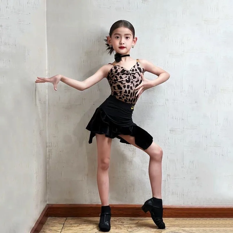customized Latin dance costume women's leopard print jumpsuit practice outfit for girls' Tango chacha samba competition dress
customized Latin dance costume women's leopard print jumpsuit practice outfit for girls' Tango chacha samba competition dress