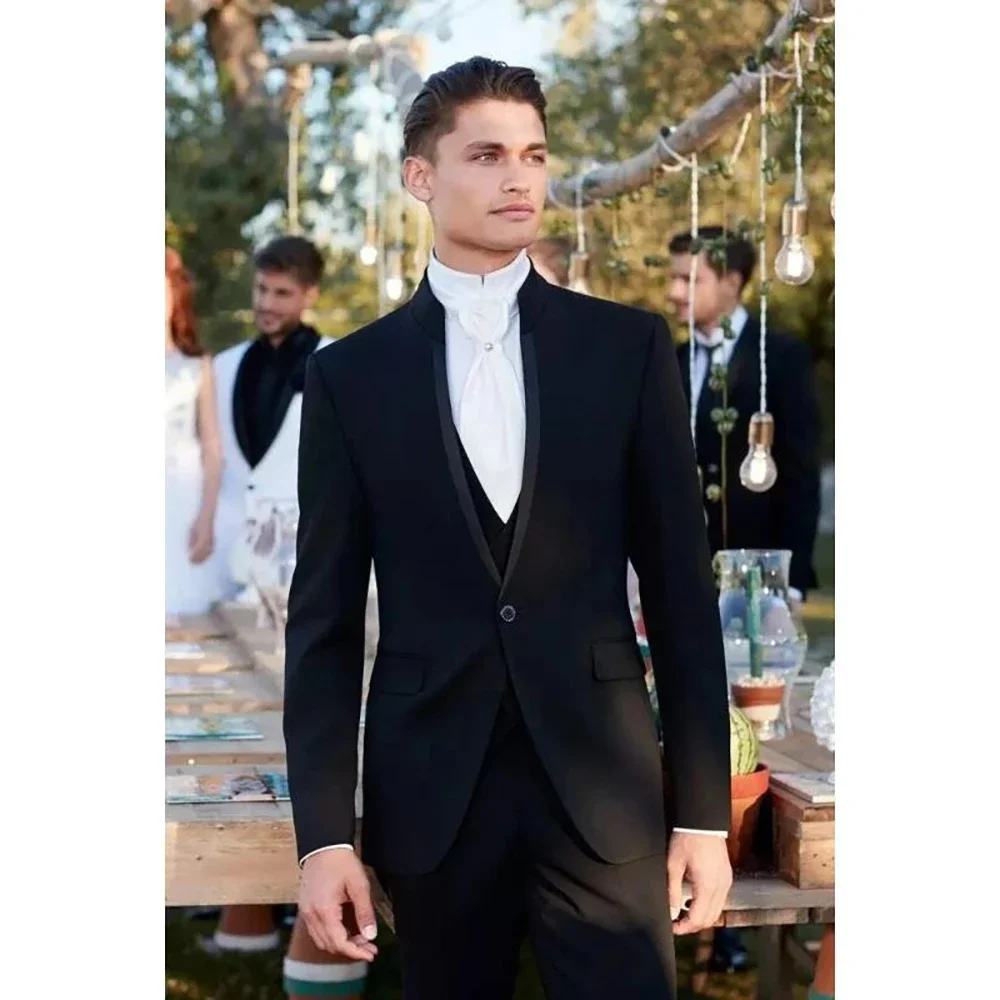 3 Pieces 2024 Costume Homme Black Stand Collar Men Suits Wedding Tuxedos Slim Fit Groom Blazer Jacket+Pant+Vest
3 Pieces 2024 Costume Homme Black Stand Collar Men Suits Wedding Tuxedos Slim Fit Groom Blazer Jacket+Pant+Vest
