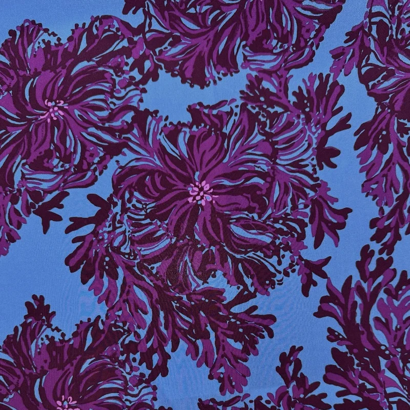 1 метр, 100% шелк шелковицы, 16 мамме, креповая шелковая ткань, синяя с большим милым цветочным принтом, ширина 140 см, 55 дюймов, по дворам, JX156