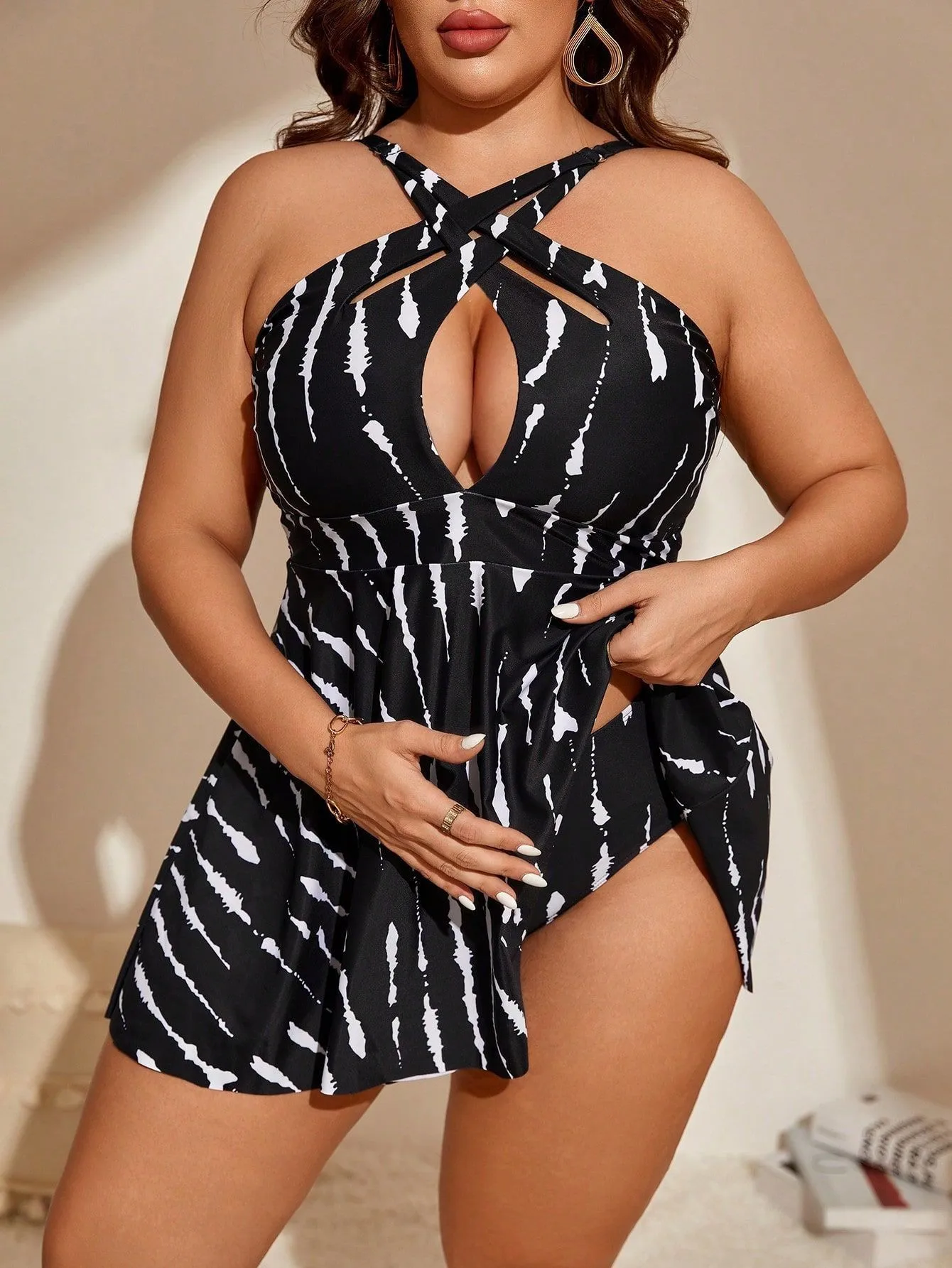 Swimwear 2026 Tankini Woman Swimsuits Sleeveless Tankini Top High Waist Swim Tank Black And White Print Bandeau Tankini with
Swimwear 2026 Tankini Woman Swimsuits Sleeveless Tankini Top High Waist Swim Tank Black And White Print Bandeau Tankini with