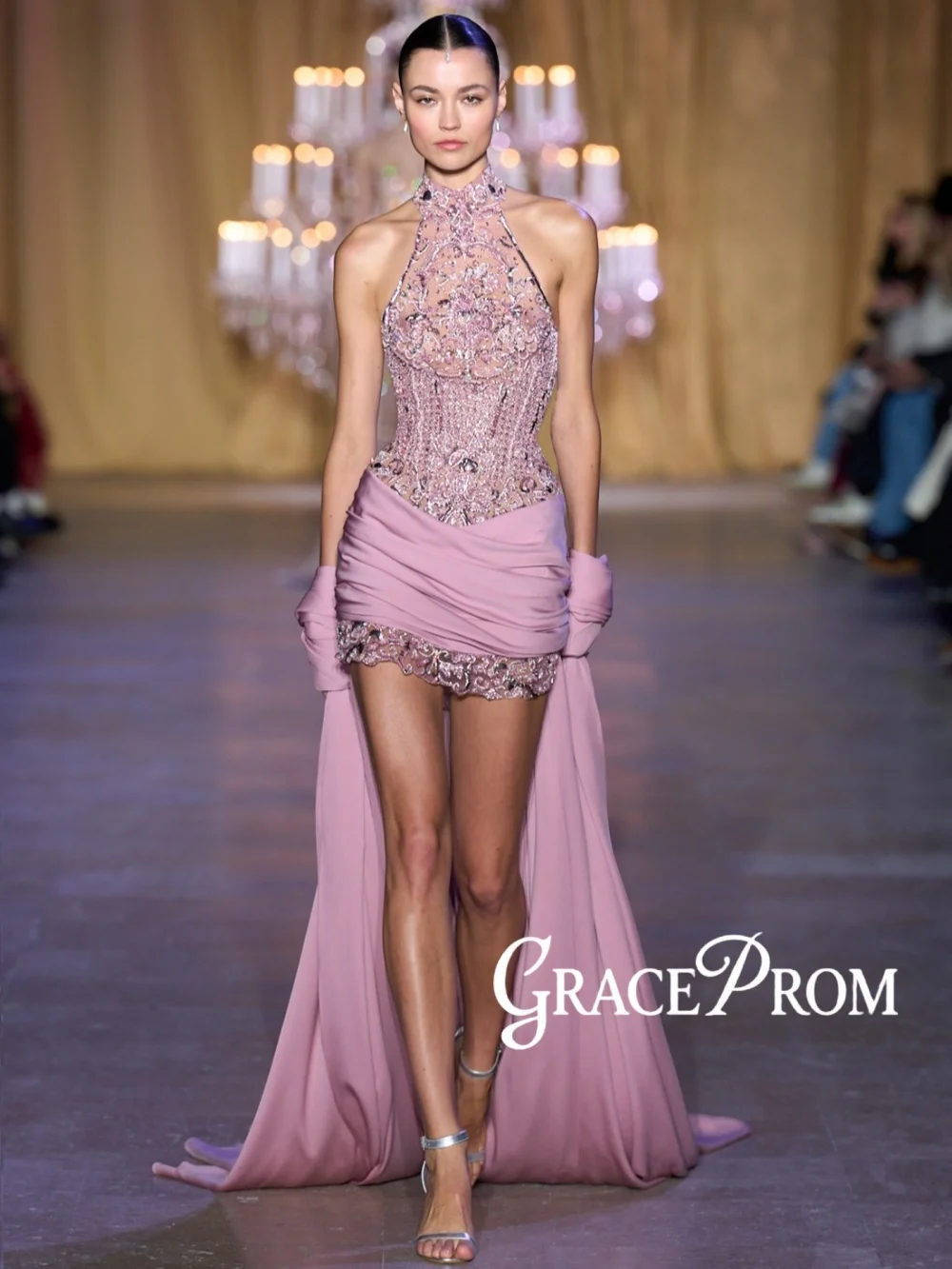 Mini Embroidery Beaded Evening Dress Glamorous Modern Halter Wedding Party Gown Customized Gorgeous Sleeveless Cocktail Gowns
Mini Embroidery Beaded Evening Dress Glamorous Modern Halter Wedding Party Gown Customized Gorgeous Sleeveless Cocktail Gowns