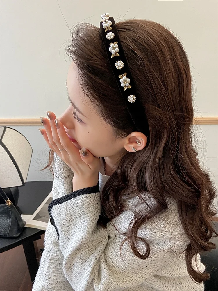 Retro Velvet Hairband Women's Pearl Camellia Outdoors Headband Hair Clip Faionable French Sle Non-Mall Same as Item
Retro Velvet Hairband Women's Pearl Camellia Outdoors Headband Hair Clip Faionable French Sle Non-Mall Same as Item