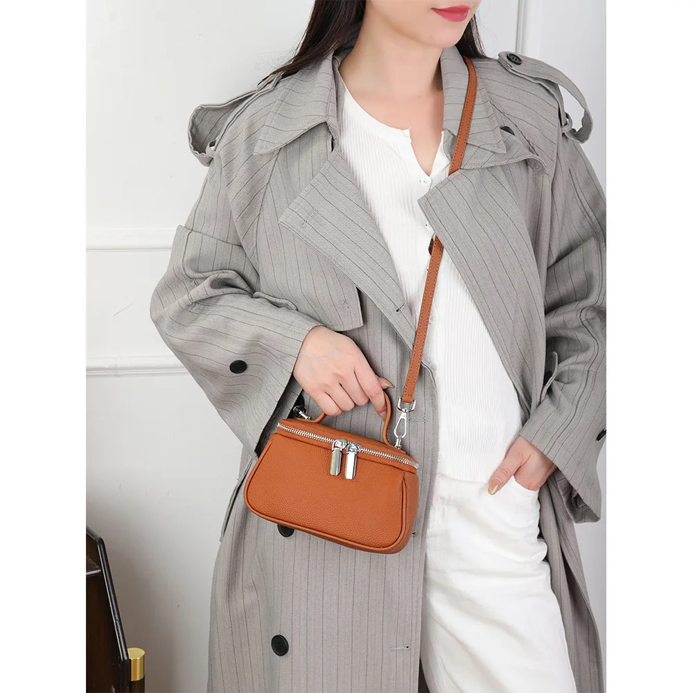 2025 Hot Sales Genuine Leather Crossbody Bag for Women Fashion New Multi-functional Ladies Shoulder Handbag Cowhide Leather
2025 Hot Sales Genuine Leather Crossbody Bag for Women Fashion New Multi-functional Ladies Shoulder Handbag Cowhide Leather