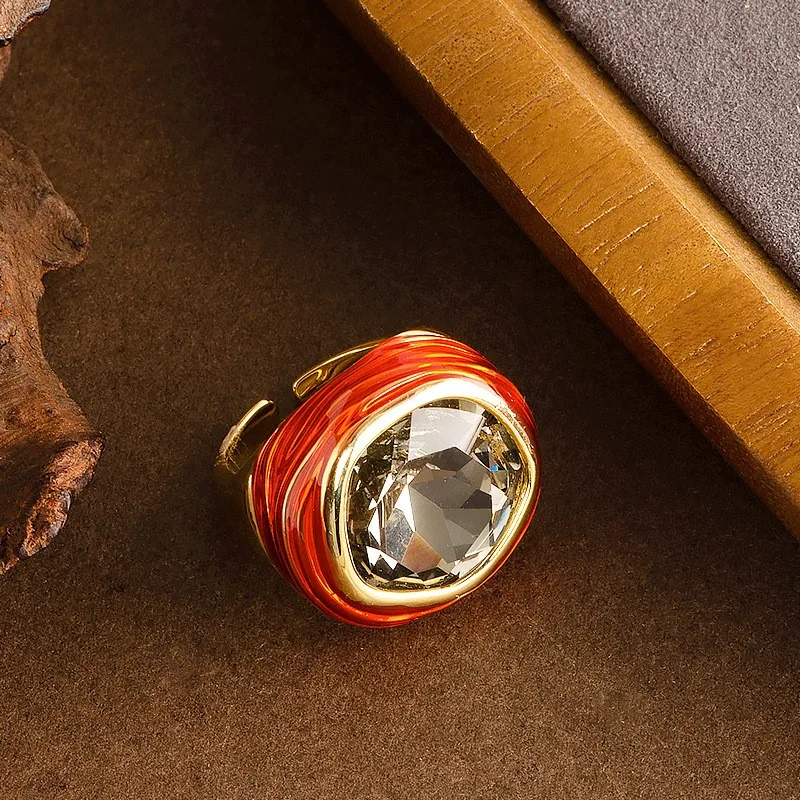 Модный комплект открытых колец с крупными вставками из циркониевых бриллиантов, регулируемые унисекс-кольца для лучших друзей и пар
Модный комплект открытых колец с крупными вставками из циркониевых бриллиантов, регулируемые унисекс-кольца для лучших друзей и пар