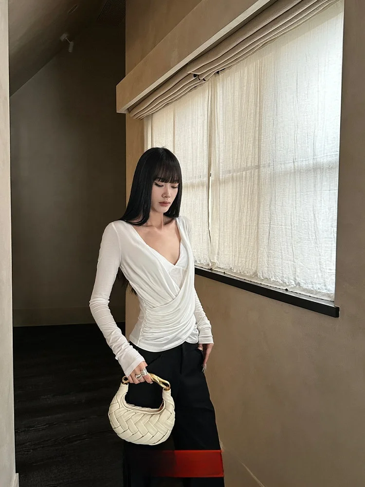 Женский вязаный топ Venuii White Cross V-ne Long Sve с нижним бельем, комплект из двух предметов, облегающий, повседневный, на все сезоны
Женский вязаный топ Venuii White Cross V-ne Long Sve с нижним бельем, комплект из двух предметов, облегающий, повседневный, на все сезоны