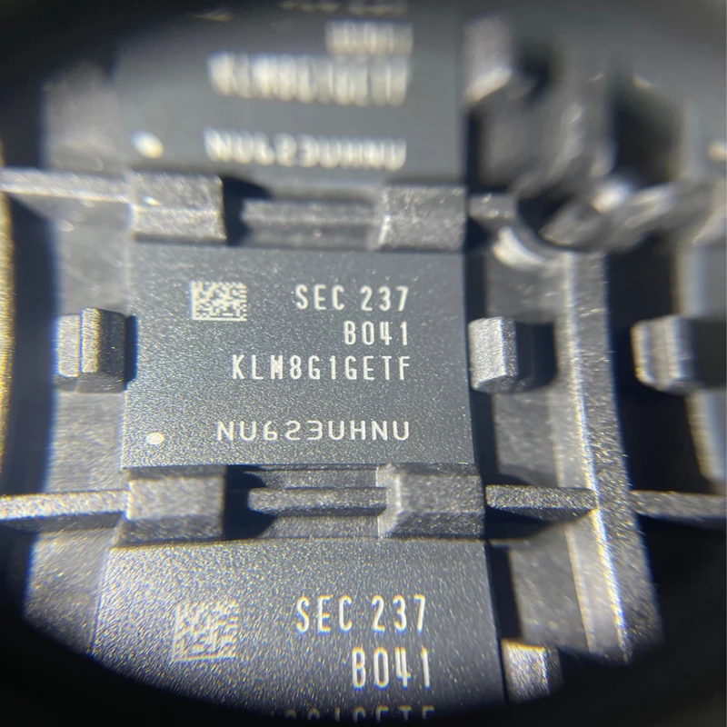 SACOH New Original FBGA-153 memory IC chip KLM8G1GETF-B041
SACOH New Original FBGA-153 memory IC chip KLM8G1GETF-B041
