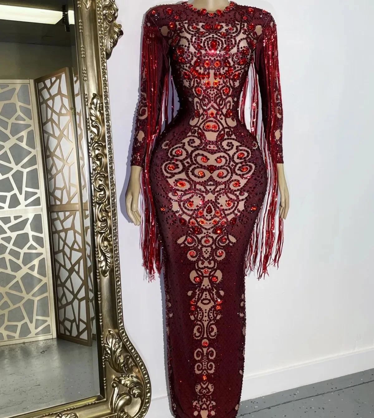 Classic Sparkly Rhinestone Tassel Evening Dress Sexy Elegant Women Long Sleeved Skinny Gown Festival Party Couture Shuiliandong
Classic Sparkly Rhinestone Tassel Evening Dress Sexy Elegant Women Long Sleeved Skinny Gown Festival Party Couture Shuiliandong