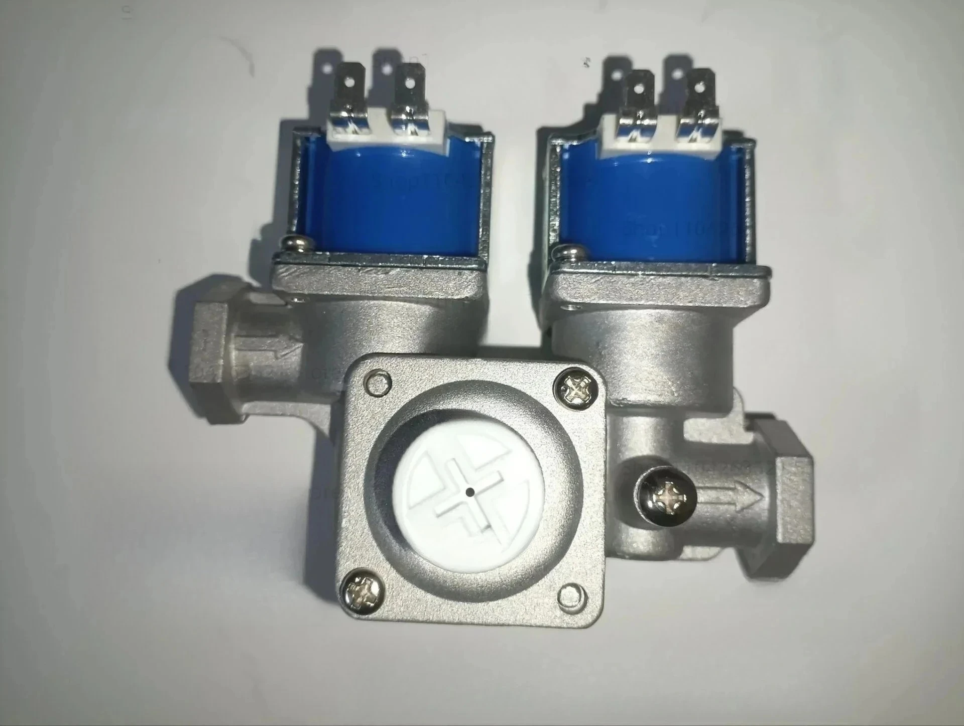  Защитный газовый электромагнитный клапан высокого давления 24 В постоянного тока SL11-02BS для систем промышленной духовки и отопления
Защитный газовый электромагнитный клапан высокого давления 24 В постоянного тока SL11-02BS для систем промышленной духовки и отопления 