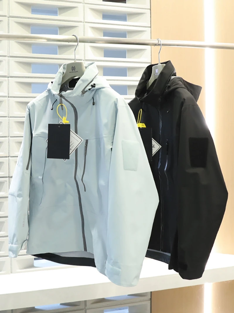 Мужская утепленная флисом водонепроницаемая куртка для активного отдыха, осенне-зимняя, для катания на лыжах, на молнии, с длинными рукавами, повседневная, из полиэстера
Мужская утепленная флисом водонепроницаемая куртка для активного отдыха, осенне-зимняя, для катания на лыжах, на молнии, с длинными рукавами, повседневная, из полиэстера