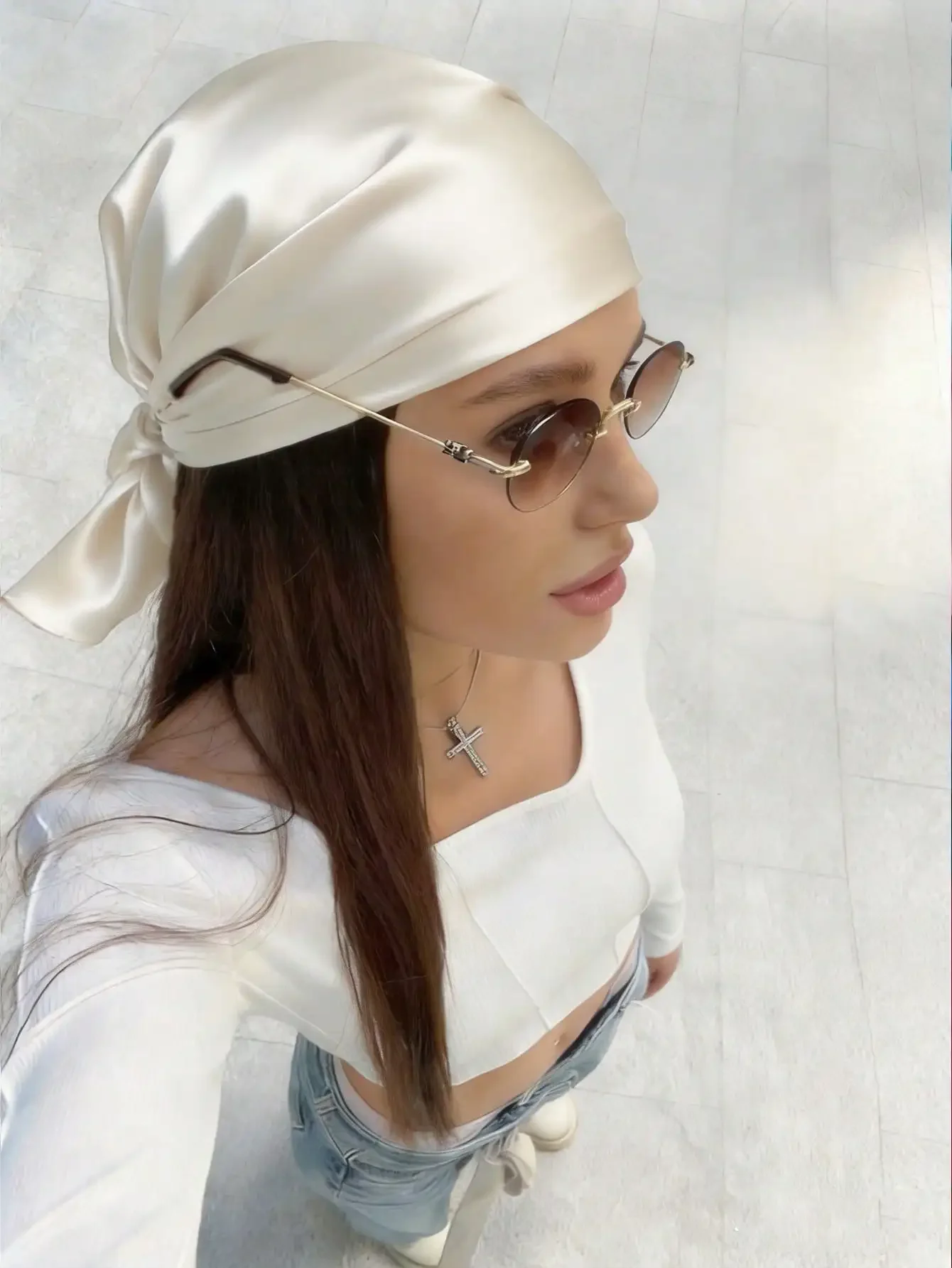 2026 1pc Women's Luxury Square Silk Scarf, Elegant Pure White, Lightweight & Soft, Versatile For Headwrap, Hair Tie, Neckwear, Fashion Accessory, Suitable For Daily, Office, Beach, Wedding And More, Perfect Gift For Her, Minimalist Design, All-Season,Holi
2026 1pc Women's Luxury Square Silk Scarf, Elegant Pure White, Lightweight & Soft, Versatile For Headwrap, Hair Tie, Neckwear, Fashion Accessory, Suitable For Daily, Office, Beach, Wedding And More, Perfect Gift For Her, Minimalist Design, All-Season,Holi