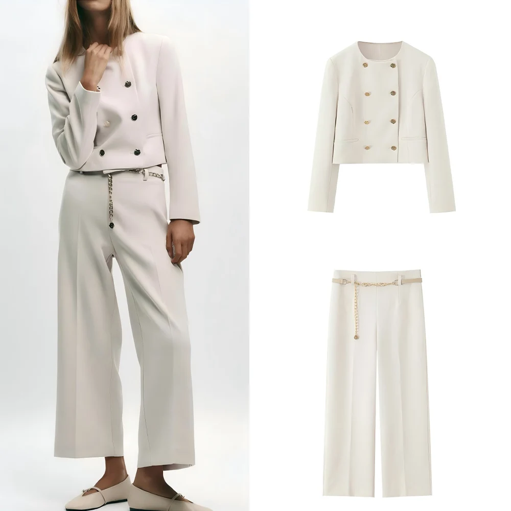 Women's new fashion pocket decoration short double breasted suit jacket retro long sleeved women's jacket chic top+Pants suit
Women's new fashion pocket decoration short double breasted suit jacket retro long sleeved women's jacket chic top+Pants suit
