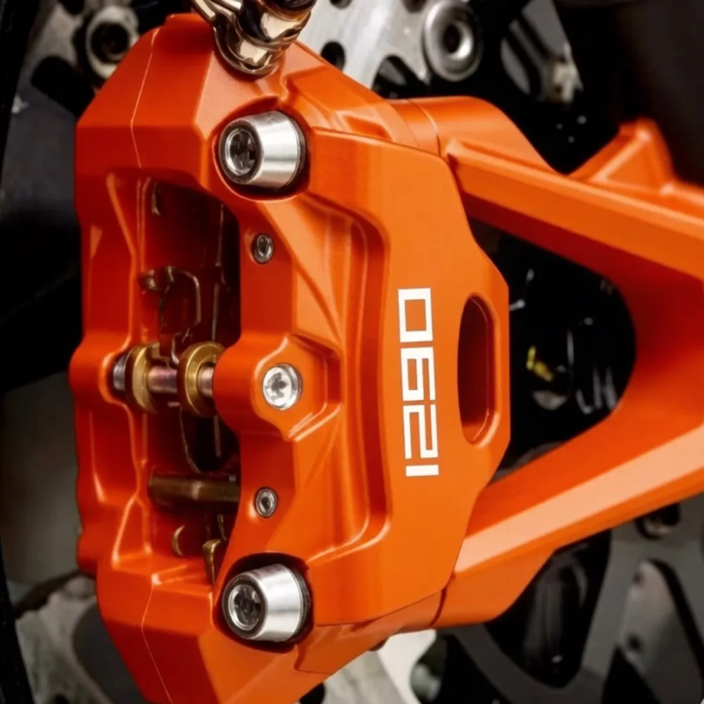 For 890 DUKE R 2020-2023 1290 Super DUKE R 2017 2018 2019 2020 2021 2022 2023 2024 Front Brake Caliper Guard Covers Protection
For 890 DUKE R 2020-2023 1290 Super DUKE R 2017 2018 2019 2020 2021 2022 2023 2024 Front Brake Caliper Guard Covers Protection