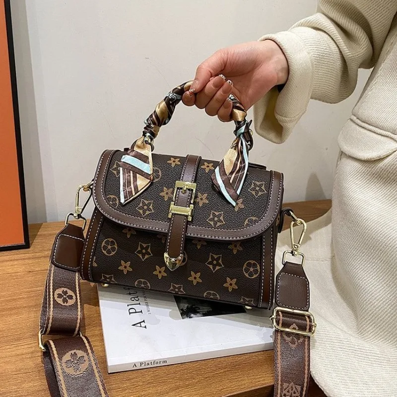 Великолепная классическая сумка для подгузников, сумка-тоут для аквариума, минималистичный, изысканный, очаровательный, изысканный, элегантный, универсальный, практичный
Великолепная классическая сумка для подгузников, сумка-тоут для аквариума, минималистичный, изысканный, очаровательный, изысканный, элегантный, универсальный, практичный