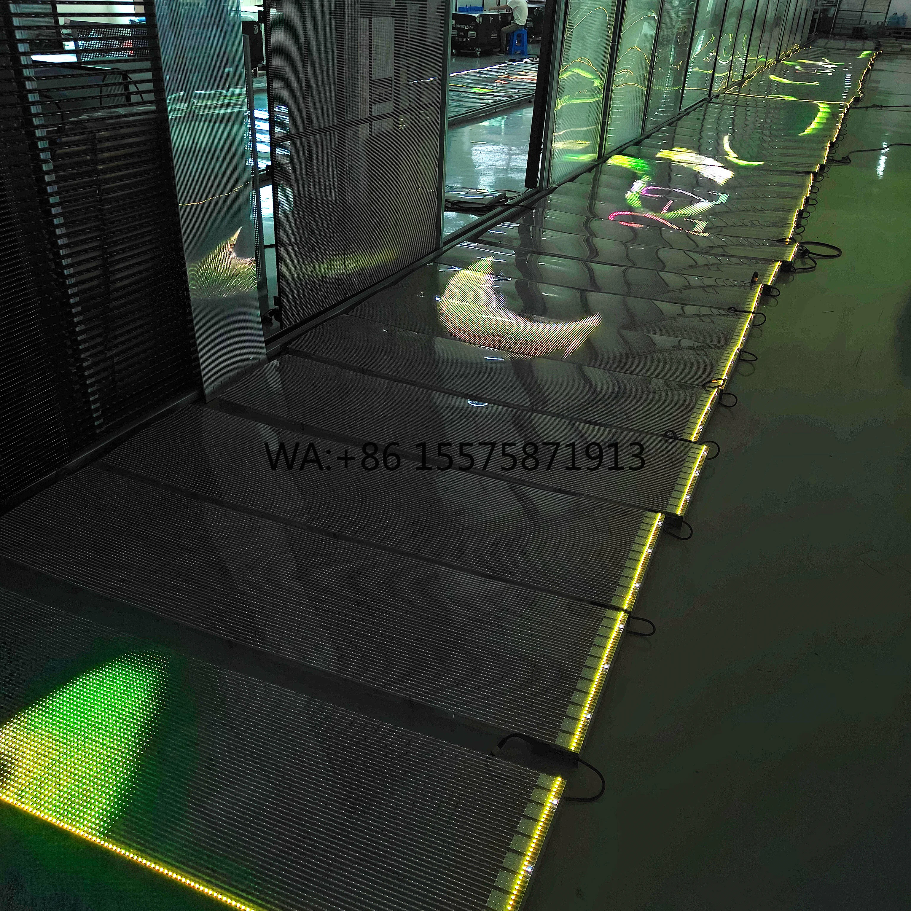 Настраиваемый ультра-мягкий прозрачный светодиодный пленочный экран, заводская дешевая цена, прозрачный светодиодный экран для стекла
Настраиваемый ультра-мягкий прозрачный светодиодный пленочный экран, заводская дешевая цена, прозрачный светодиодный экран для стекла