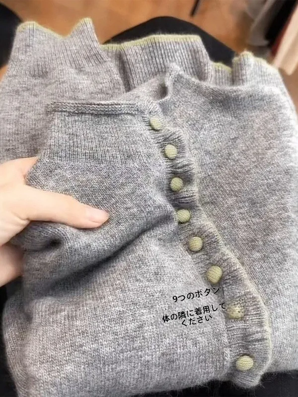 Gray Button-Up Knitted Long Sleeve Stand Collar Cardigan Women's plus Size Loose Warm Sweater European Style Commute Fashion
Gray Button-Up Knitted Long Sleeve Stand Collar Cardigan Women's plus Size Loose Warm Sweater European Style Commute Fashion