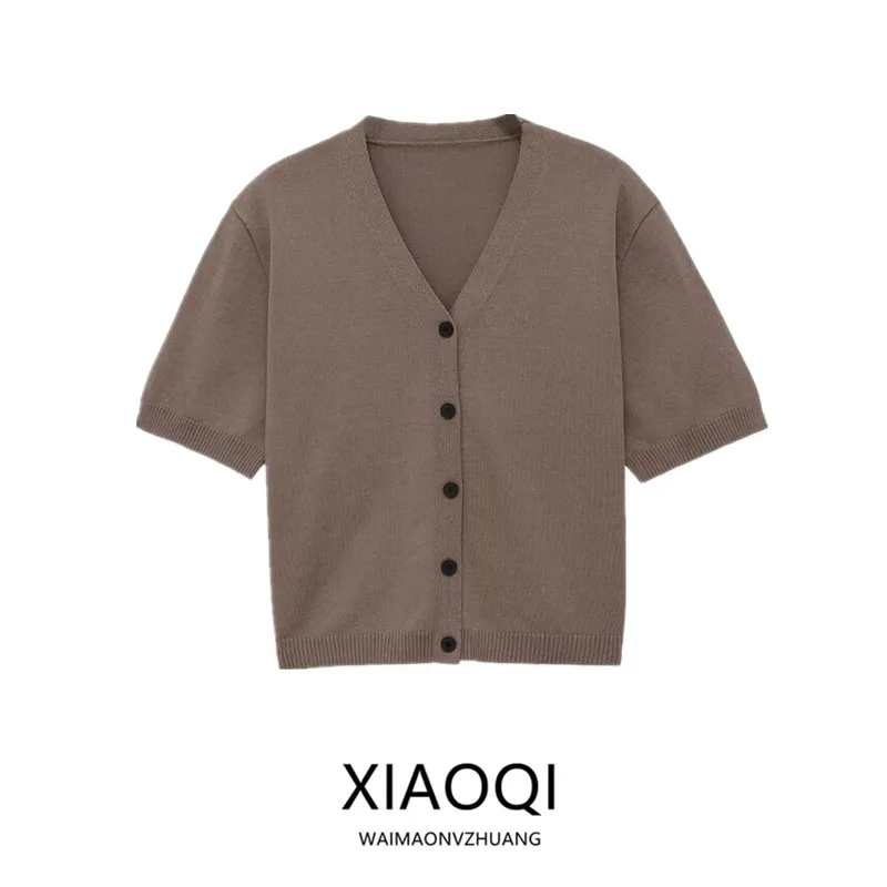Spring Summer 2026 Women's Casual Knitted Short Sleeve V-Neck Versatile Outerwear New Arrival Fashion Wind Clothing 9598059
Spring Summer 2026 Women's Casual Knitted Short Sleeve V-Neck Versatile Outerwear New Arrival Fashion Wind Clothing 9598059